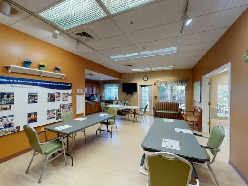 Arden Courts Of Ft Myers - Assisted Living in Fort Myers, FL photo 3