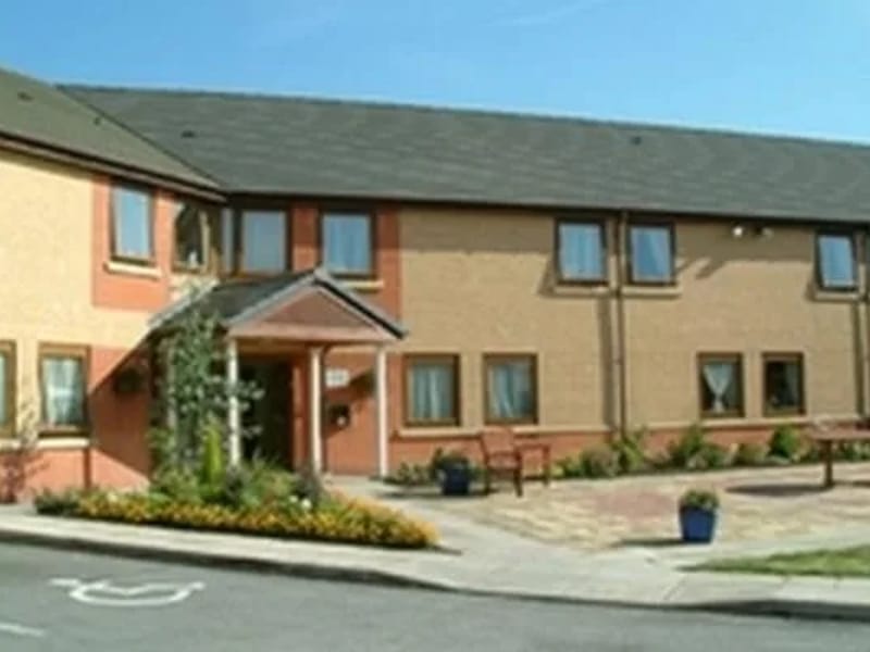 St George's Nursing Home (Oldham) - Nursing Home in Oldham, England photo 2