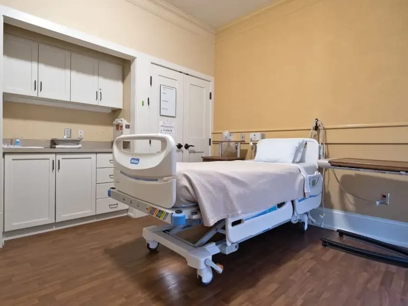 Atrium Health Navicent Hospice Pine Pointe - Hospice in Macon, GA photo 3