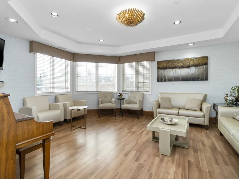 Sagecare (Surrey Court) - Assisted Living in Eastleigh, England photo 2
