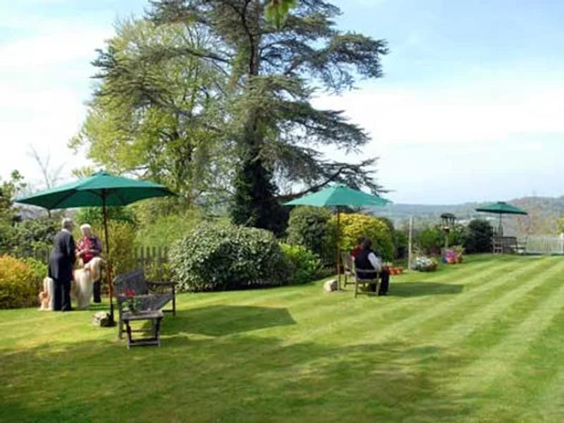Pinehurst Rest Home - Assisted Living in Dorking, England photo 2