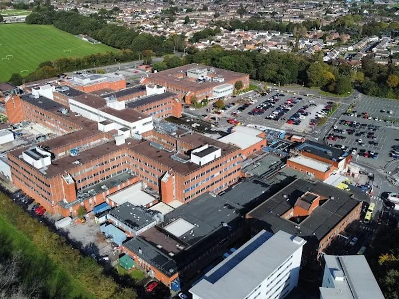 Arrowe Park Hospital - Hospital in Wirral, England photo 1