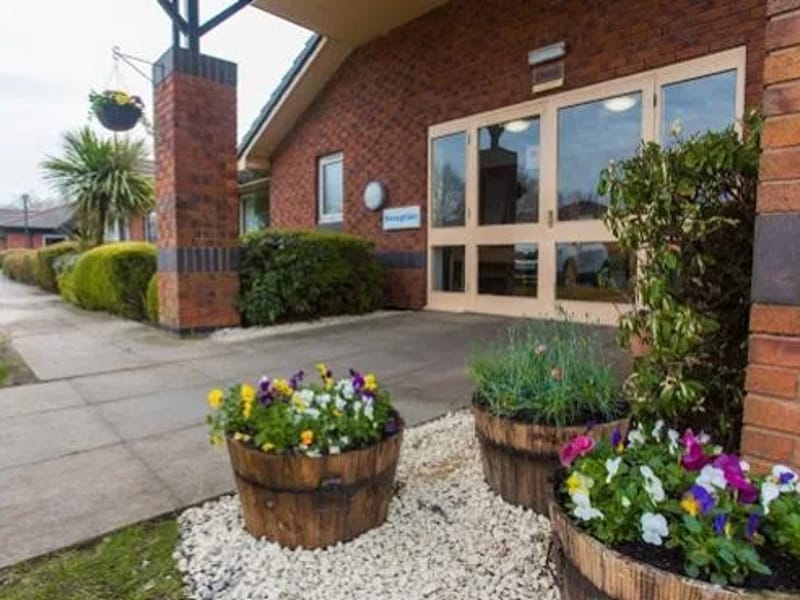 Parklands Court Care Home - Assisted Living in Walsall, England photo 2