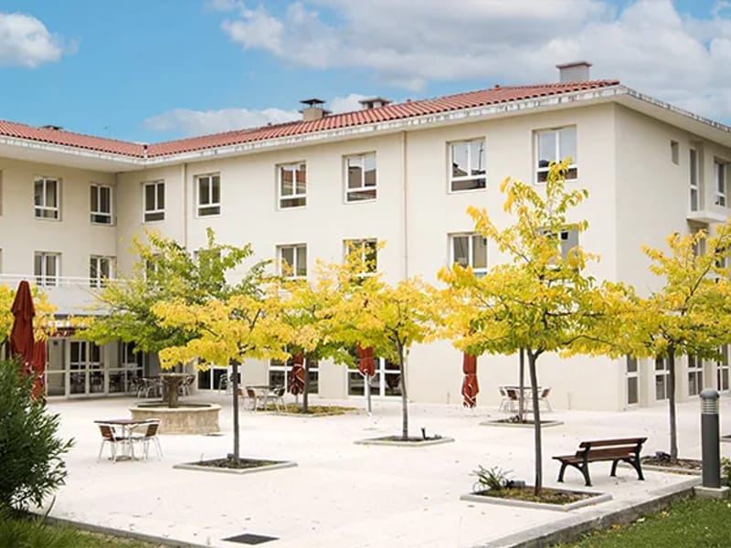 Ehpad Residence Pasteur - EHPAD in AIX EN PROVENCE, Provence-Alpes-Côte d'Azur photo 2