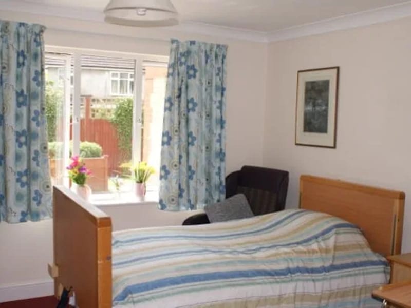 Windsor Care Centre - Nursing Home in Slough, England photo 2