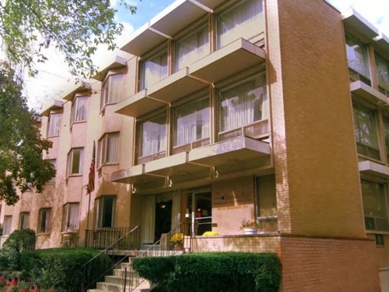 Alden Lincoln Rehab & H C Ctr - Nursing Home in Chicago, IL photo 2