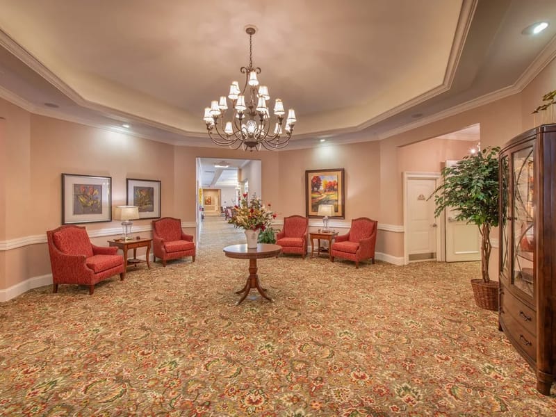Benton House Of Decatur - Assisted Living in Decatur, GA photo 3