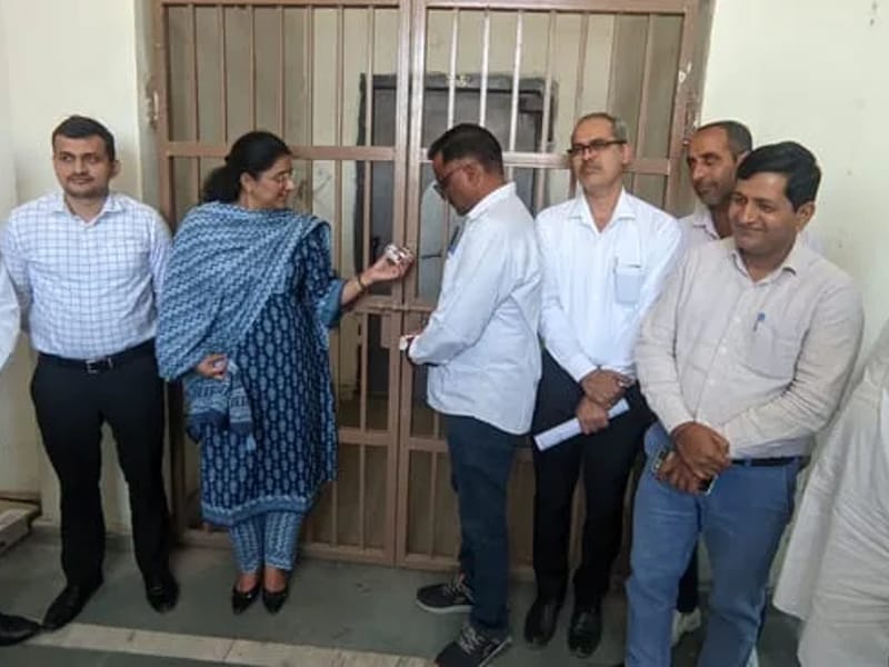 Dhir Vision Centre Dadri A Unit Of Pdeirc - अस्पताल in Charkhi Dadri, Haryana photo 2