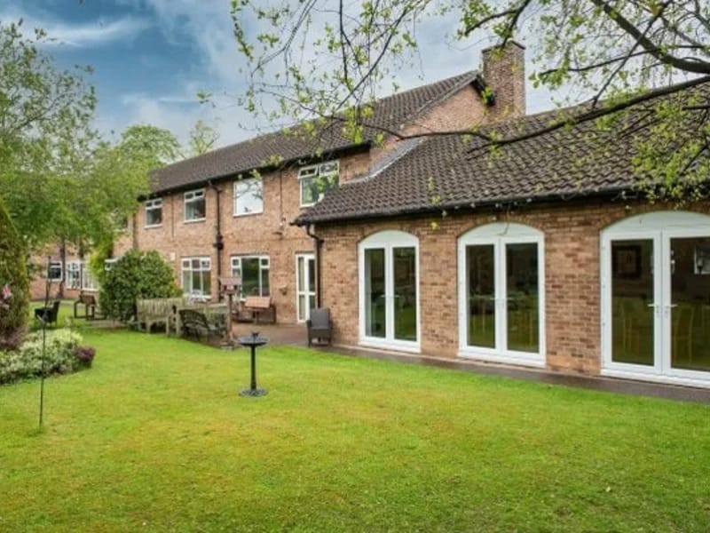 Arden Court in Manchester, England photo 2