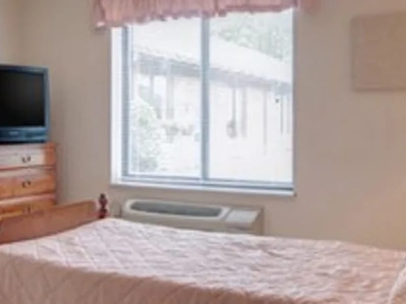 Fairmont Rehabilitation and Healthcare Center LLC - Nursing Home in Fairmont, WV photo 2
