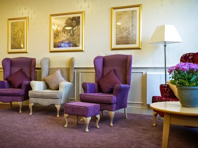 Watlington and District Residential and Nursing Home - Nursing Home in Watlington, England photo 8