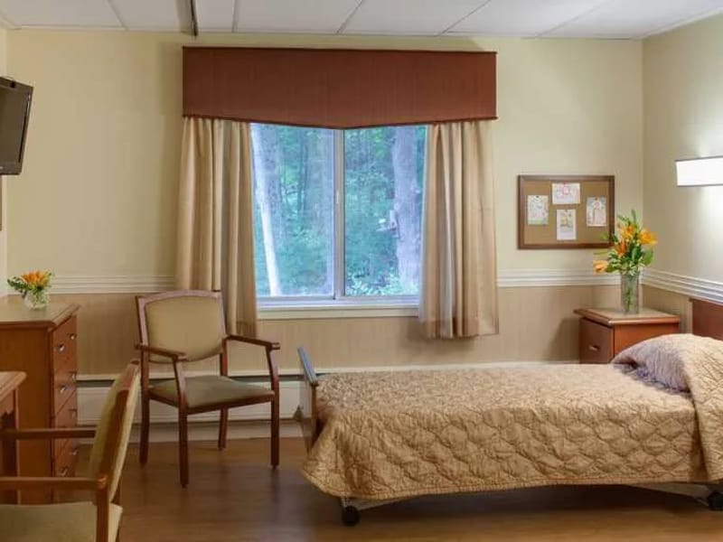 Rochester Manor - Nursing Home in Rochester, NH photo 2