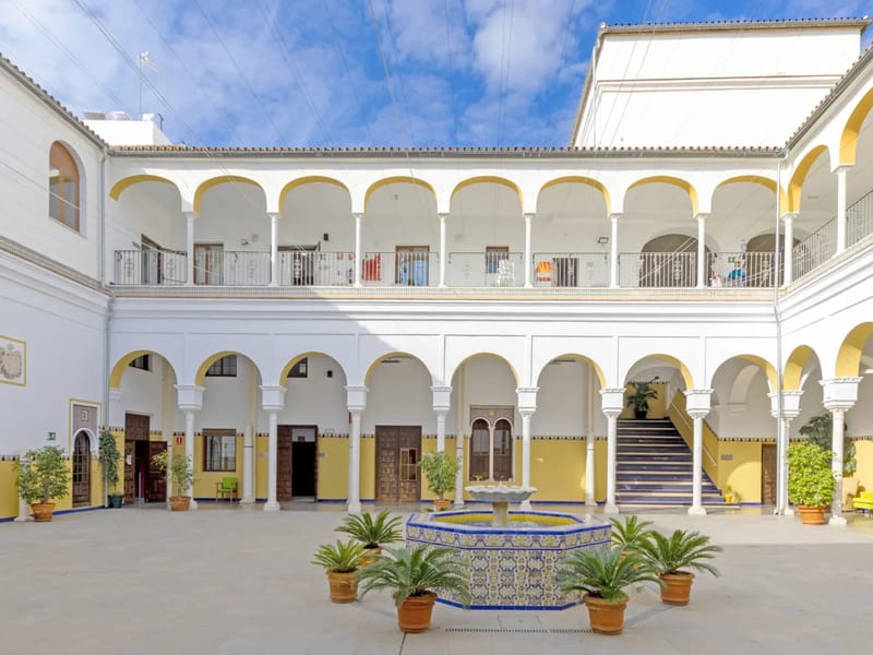 Residencia San Juan de la Palma - Hogar de Ancianos in Sevilla, Andalucía photo 1