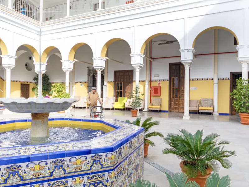 Residencia San Juan de la Palma - Hogar de Ancianos in Sevilla, Andalucía photo 3