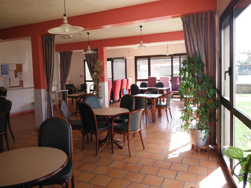 Ehpad Pernet Du Chbl - EHPAD in LOUHANS, Bourgogne-Franche-Comté photo 3