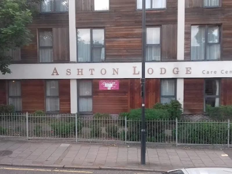 Ashton Lodge Care Home in London, England photo 7