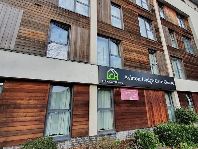 Ashton Lodge Care Home in London, England photo 2