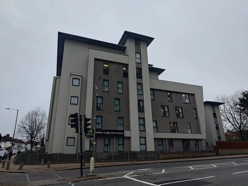 Ashton Lodge Care Home in London, England photo 6