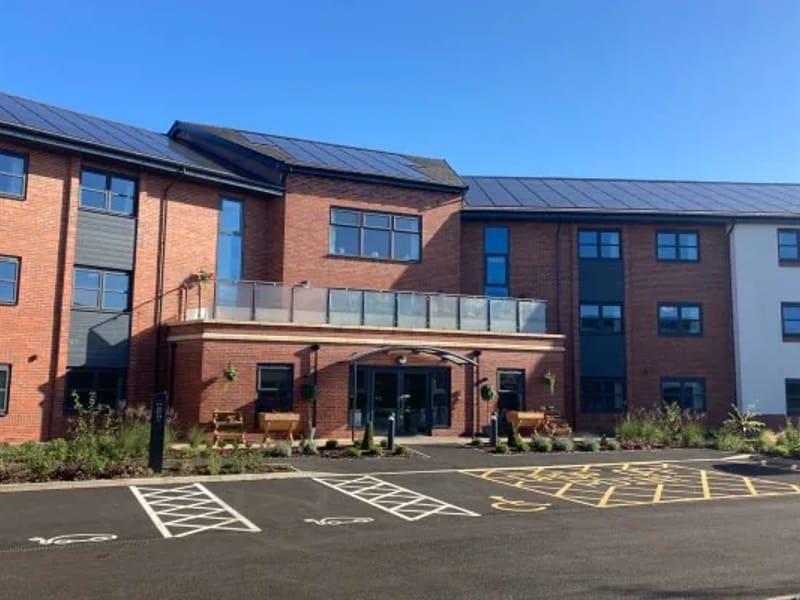 Holly Grange House Care Home - Nursing Home in Nuneaton, England photo 3