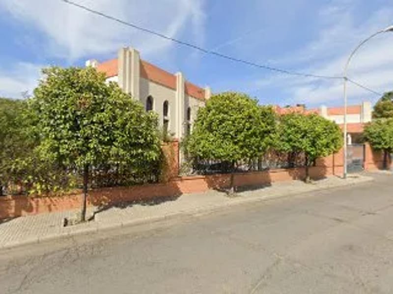 Residencia de ancianos Sagrados Corazones - Hogar de Ancianos in Sevilla, Andalucía photo 1