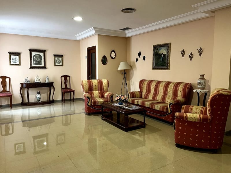Residencia de ancianos Sagrados Corazones - Hogar de Ancianos in Sevilla, Andalucía photo 2