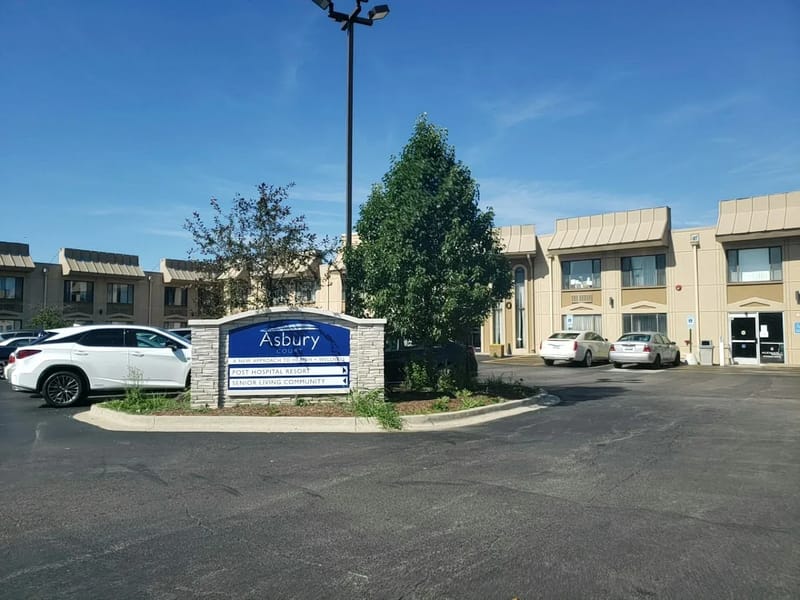 Asbury Court Nursing & Rehab - Nursing Home in Des Plaines, IL photo 3