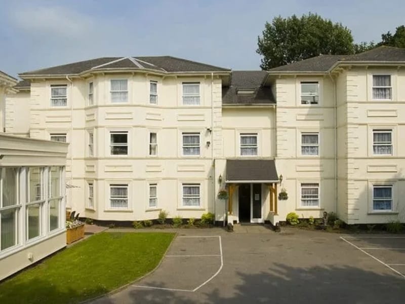 Birchwood House Rest Home - Nursing Home in Tunbridge Wells, England photo 3
