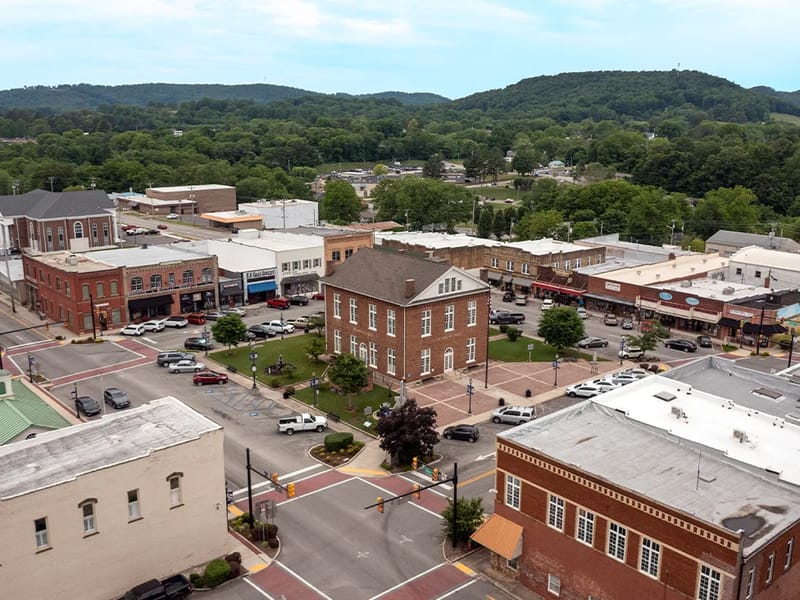 Overton County Health and Rehab Center - Nursing Home in Livingston, TN photo 1