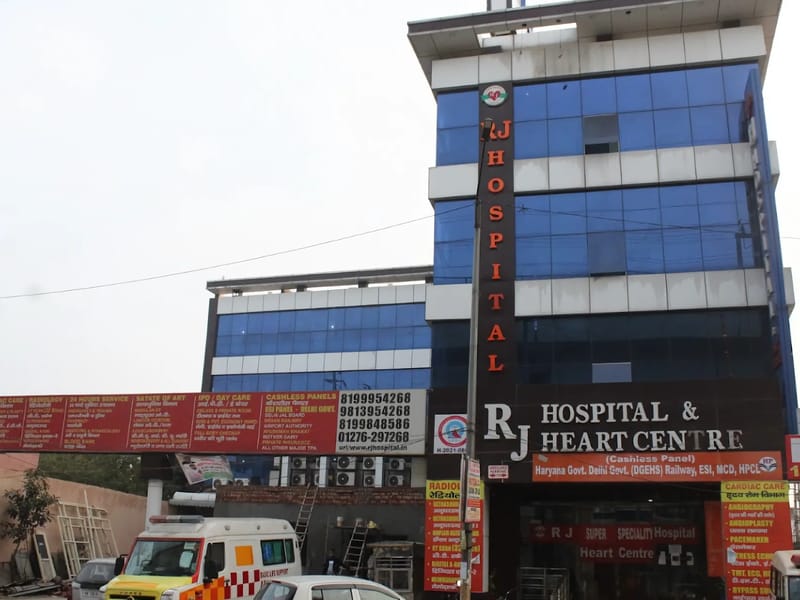 R J Super Speciality Hospital - अस्पताल in Jhajjar, Haryana photo 1