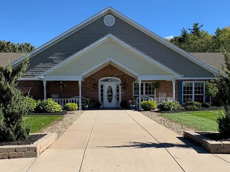 Arden Courts (Bath) - Assisted Living in Akron, OH photo 3