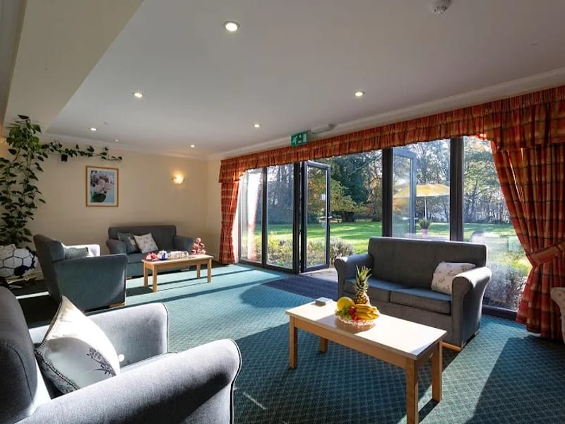 Ullswater Cottage - Assisted Living in Crawley, England photo 3