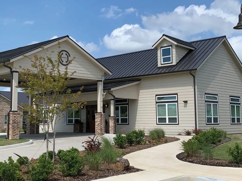 Cedar Hollow Rehabilitation Center - Nursing Home in Sherman, TX photo 2