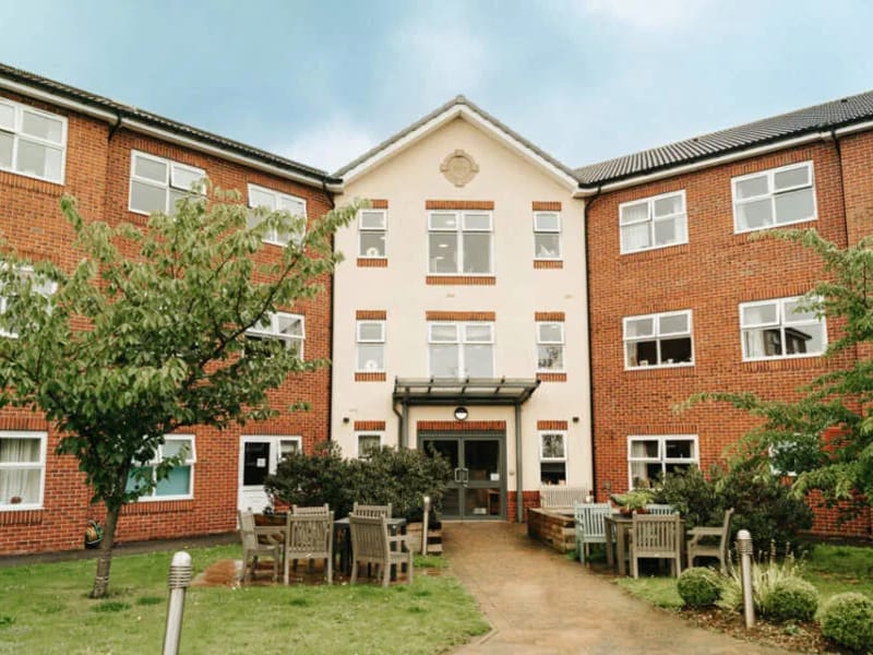 Baily House - Assisted Living in Mansfield, England photo 2