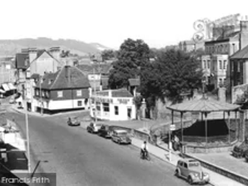Stanecroft - Nursing Home in Dorking, England photo 1