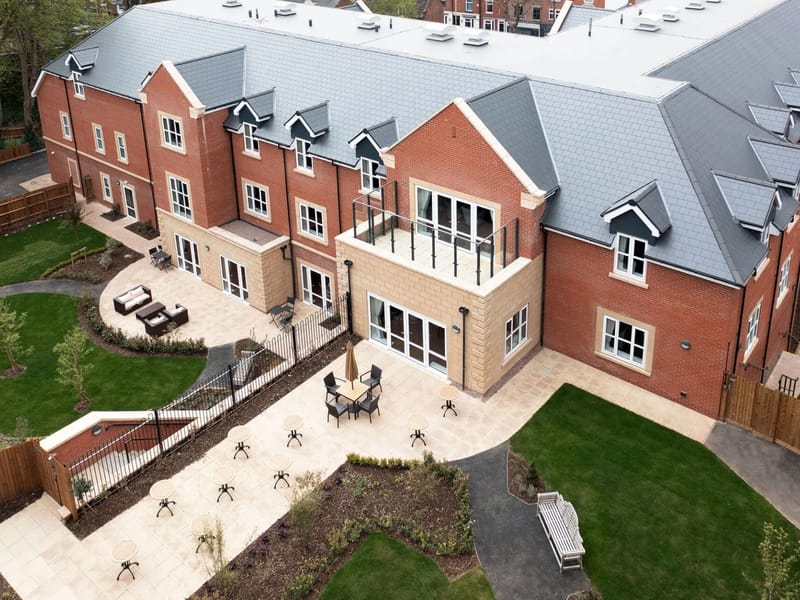Parkfield Grange - Assisted Living in Stourbridge, England photo 4