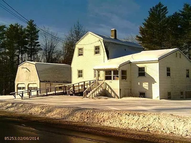 1375 Hotel Rd - Assisted Living in Auburn, ME photo 1