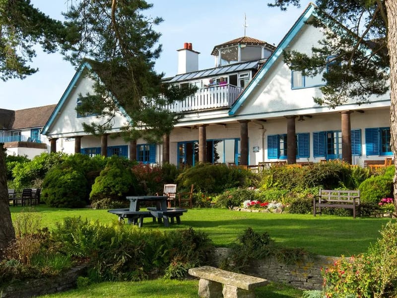 Knoll House - Nursing Home in Wolverhampton, England photo 5
