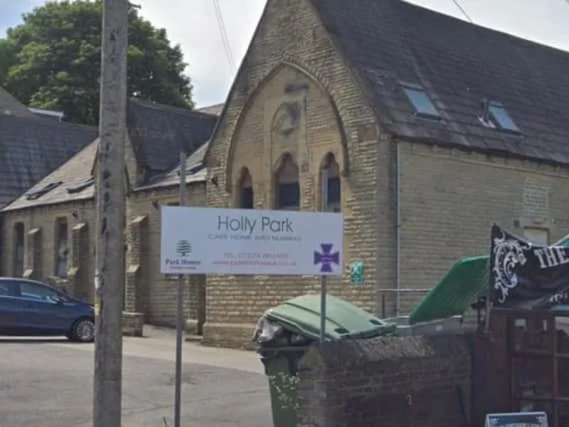 Holly Park Care Home - Nursing Home in Bradford, England photo 2