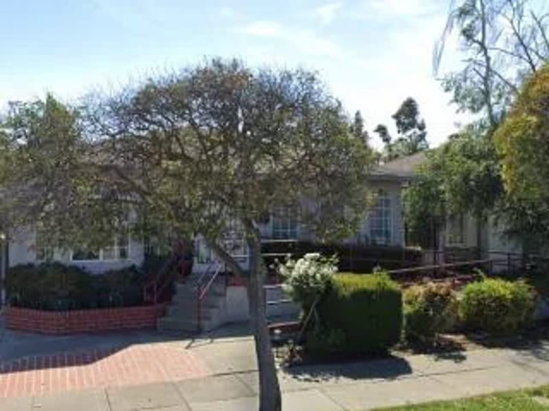 Laurelwood Care Home - Assisted Living in San Carlos, CA photo 2