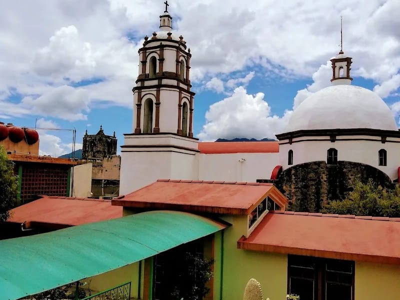 ASILO DE ANCIANOS SAN VICENTE - Hogar de Ancianos in Hidalgo, Michoacán photo 1