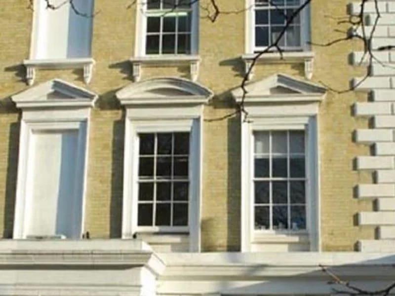 Southgate Chambers 37-39 in Winchester, England photo 1