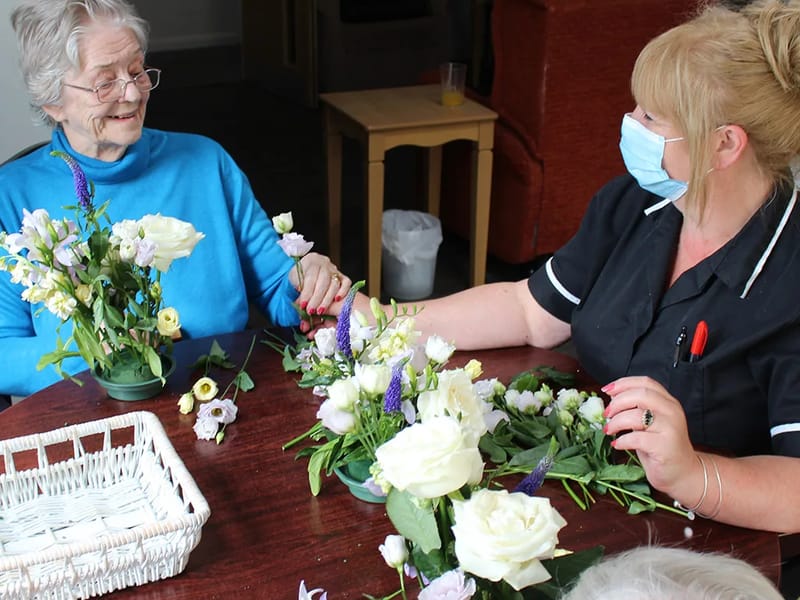 Little Oaks Residential Care Home - Nursing Home in Taunton, England photo 2