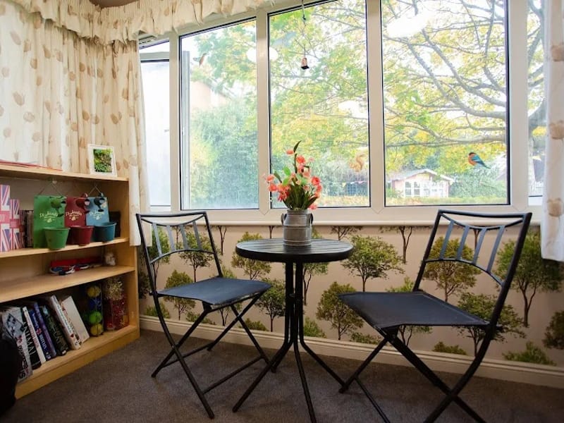 Courtland Lodge - Assisted Living in Watford, England photo 6