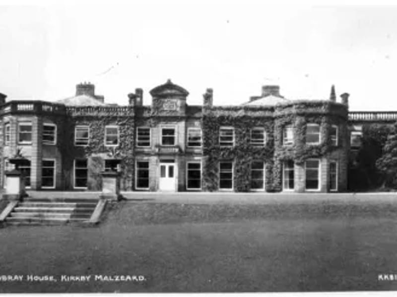 Mowbray House - Assisted Living in Crook, England photo 2