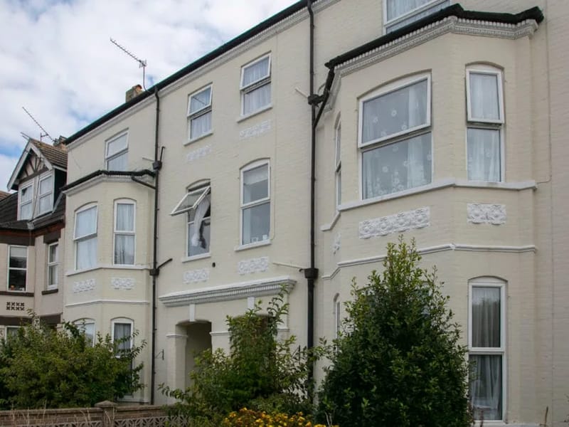 Amber Lodge - Lowestoft - Assisted Living in Lowestoft, England photo 2