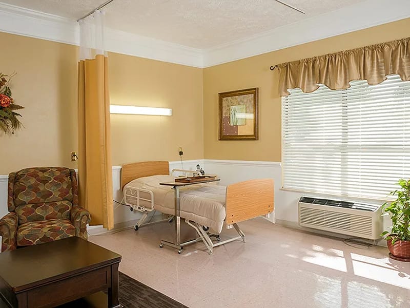 Life Care Center of Bruceton-Hollow Rock - Nursing Home in Bruceton, TN photo 3