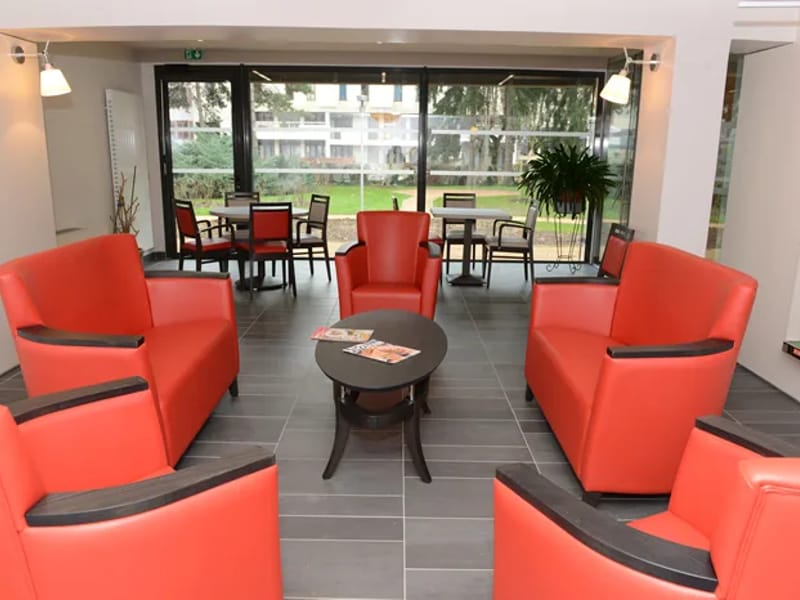 RESIDENCE HENON - Maison de Retraite in LYON, Auvergne-Rhône-Alpes photo 3