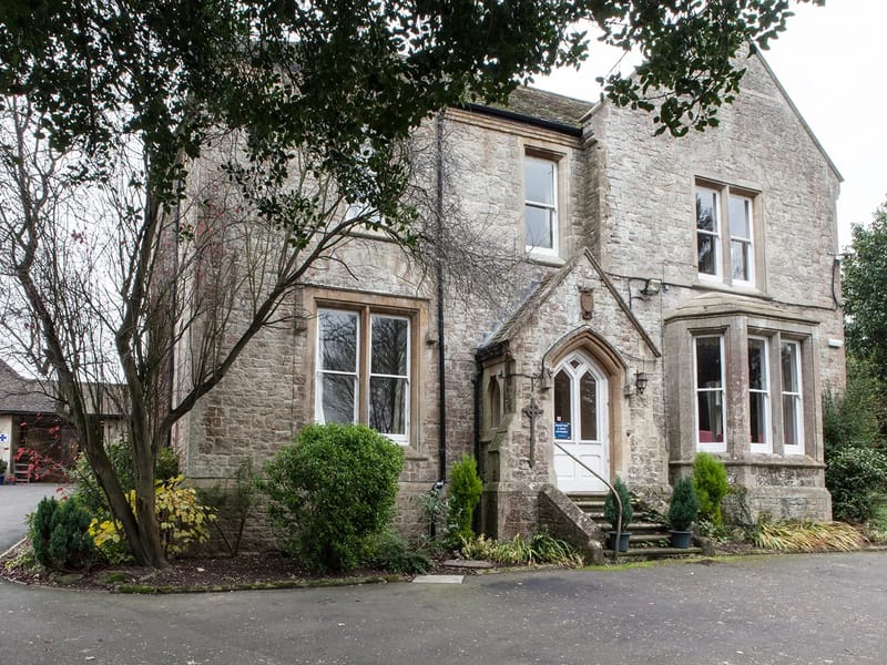 Loose Valley Nursing Home - Nursing Home in Maidstone, England photo 4
