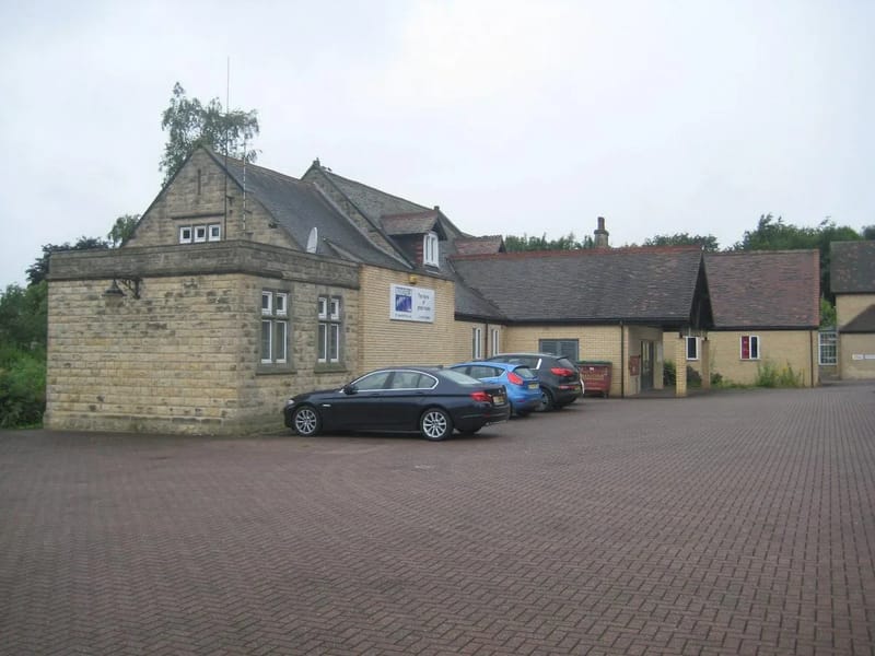 Oak House in Mansfield, England photo 2