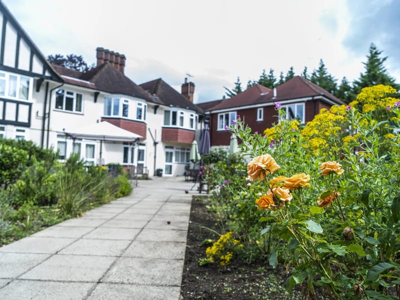 Westbourne Court in Sutton, England photo 1